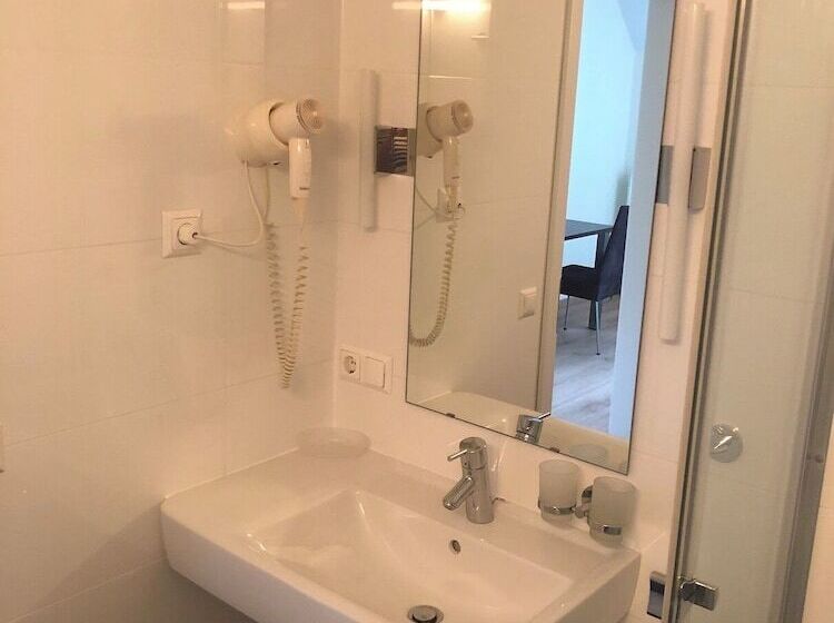 酒店 Da Gianni Restaurant &