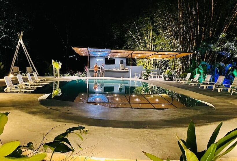 ホテル Grand Park Manuel Antonio