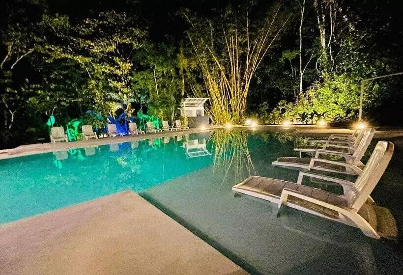 ホテル Grand Park Manuel Antonio