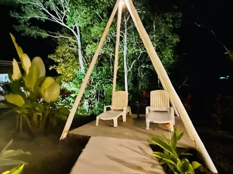 ホテル Grand Park Manuel Antonio