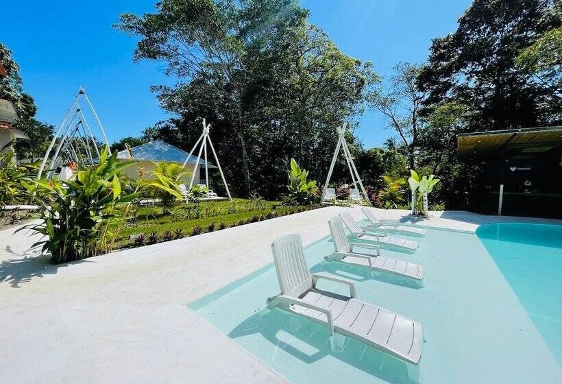 ホテル Grand Park Manuel Antonio