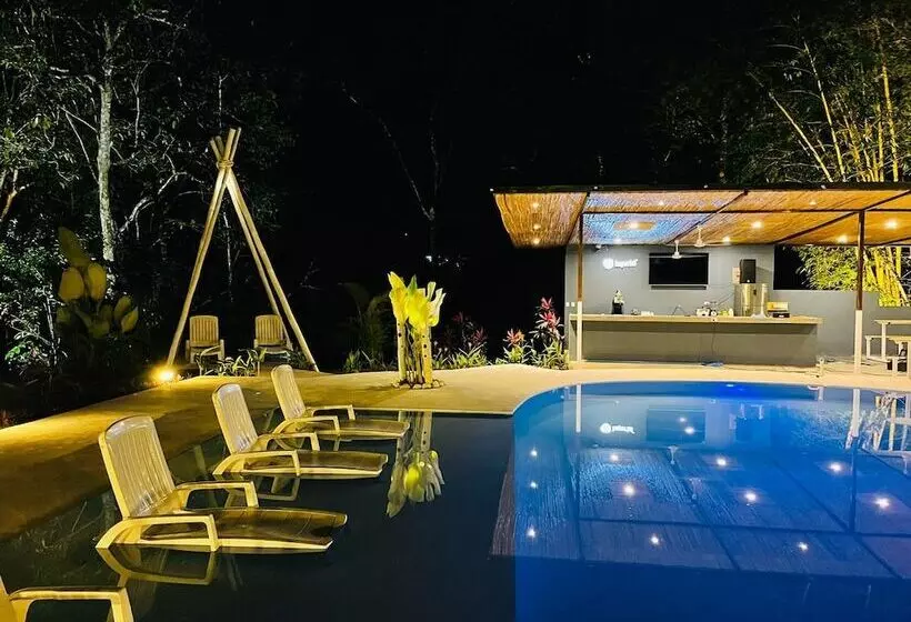 ホテル Grand Park Manuel Antonio