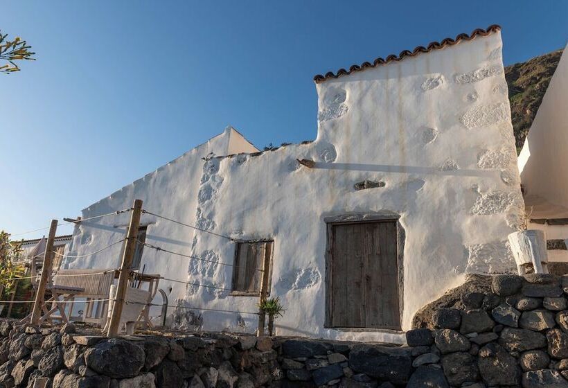 هتل Hacienda El Terrero