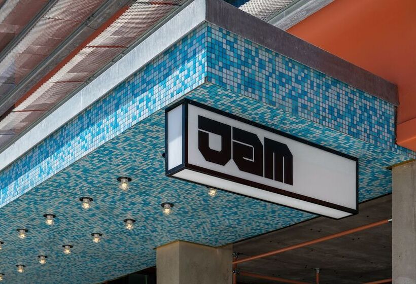 هتل Jam Lisbon