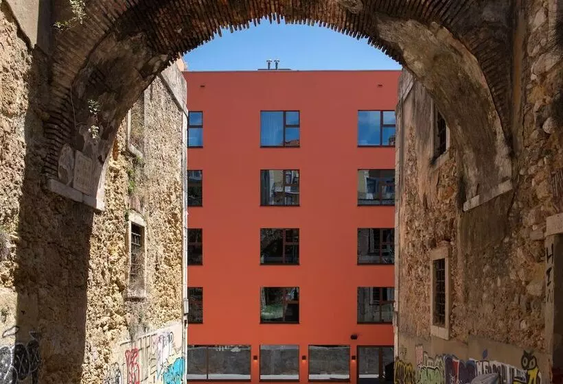 هتل Jam Lisbon