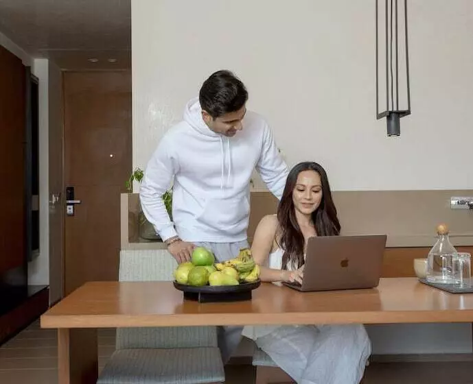 ホテル Life At Repose: Lake Villas Resort & Club