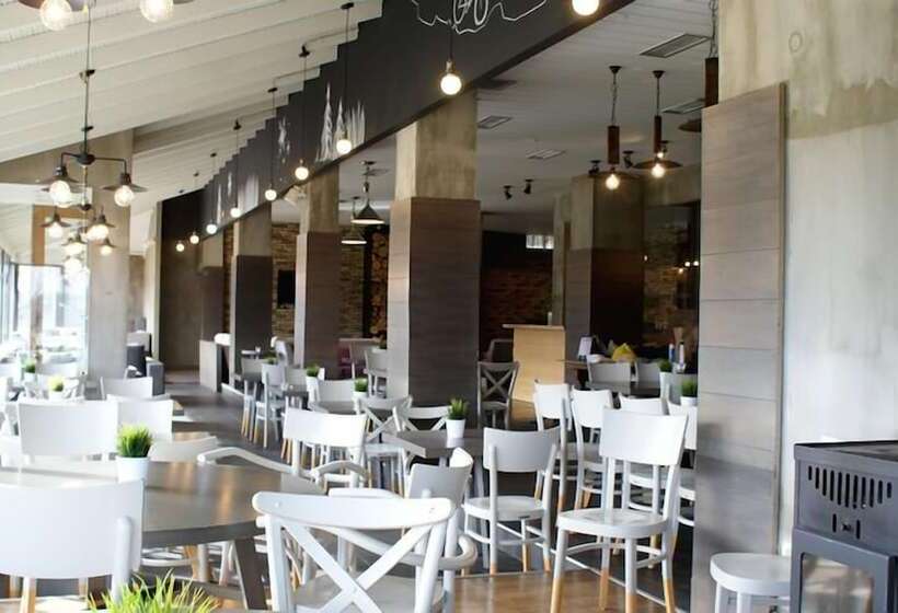 Отель Naoussa Mountain Resort