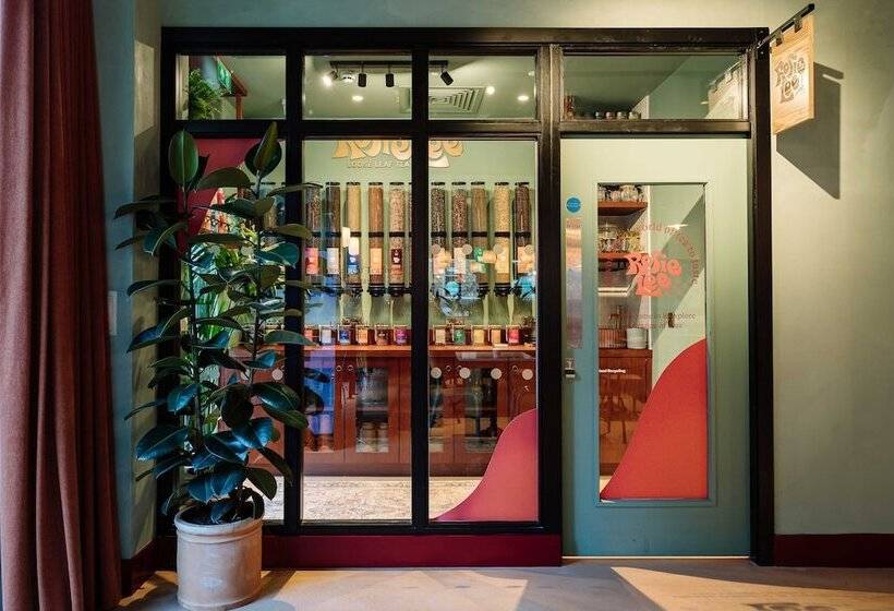 فندق Room2 Belfast Hometel