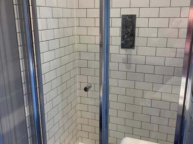 فندق Rooms At Mill Street