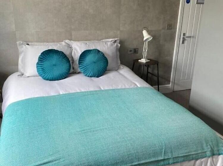 فندق Rooms At Mill Street