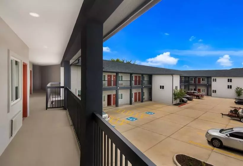 Hotelli Scottish Inns