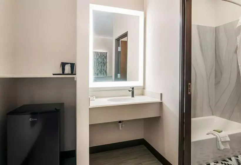 Hotelli Scottish Inns