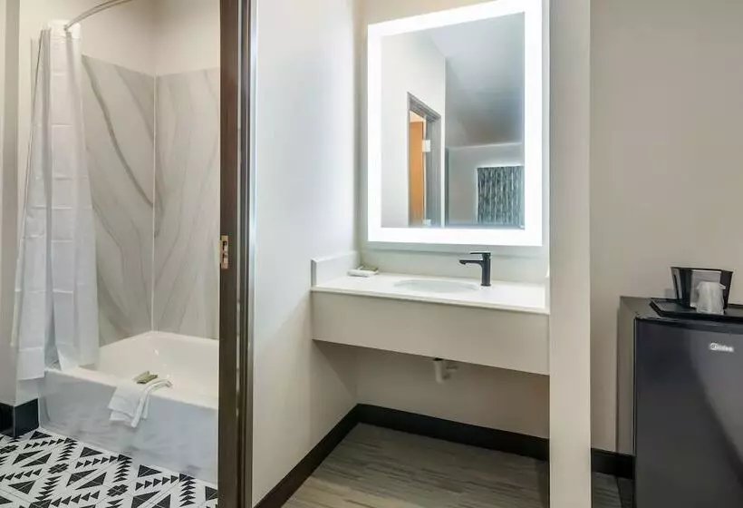 Hotelli Scottish Inns