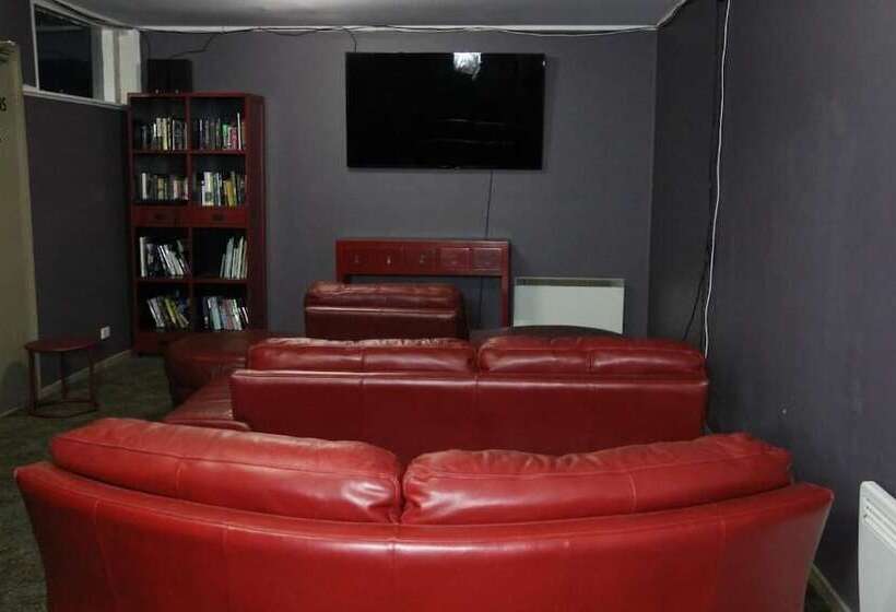 Отель Sponars Chalet