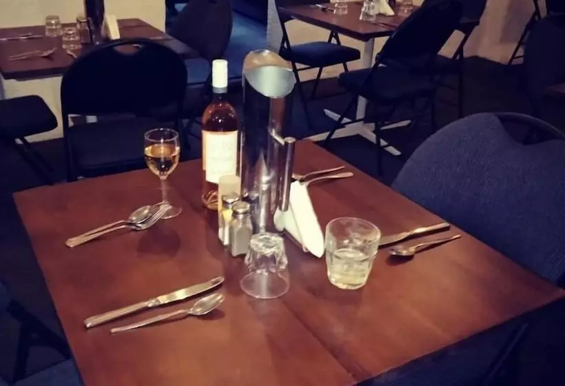 Hotelli Sponars Chalet