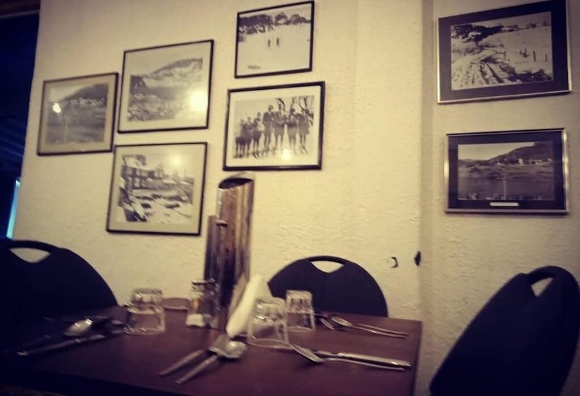 Отель Sponars Chalet