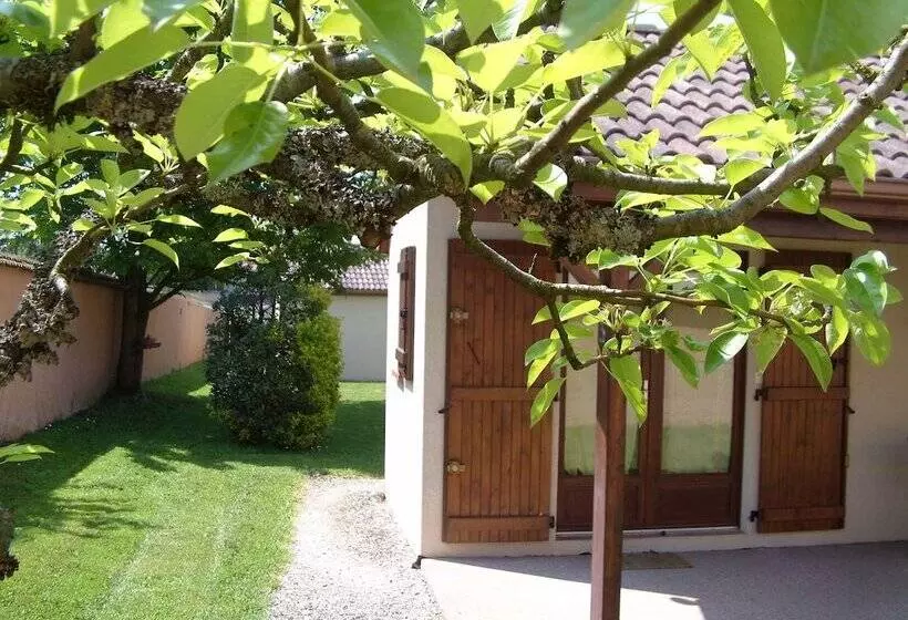 Jardins Du Castel Gîtes Annick Et J Paul