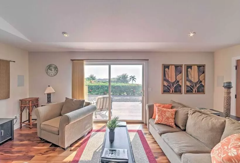 Kona Coast Hideaway W/ Patio & Pacific Ocean Views