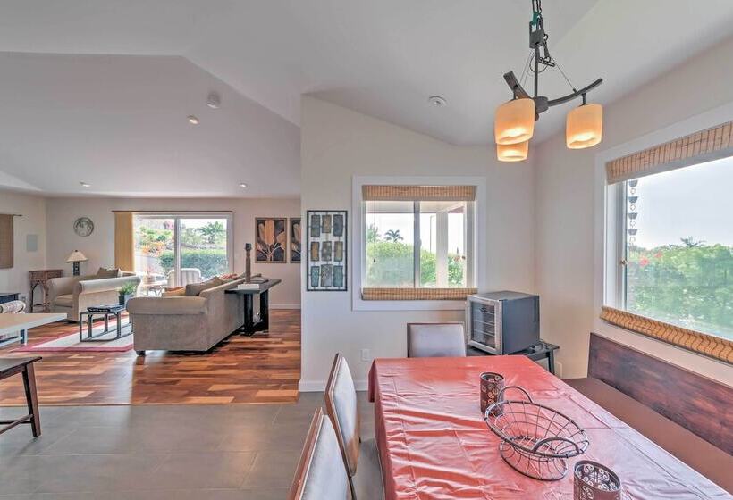 Kona Coast Hideaway W/ Patio & Pacific Ocean Views