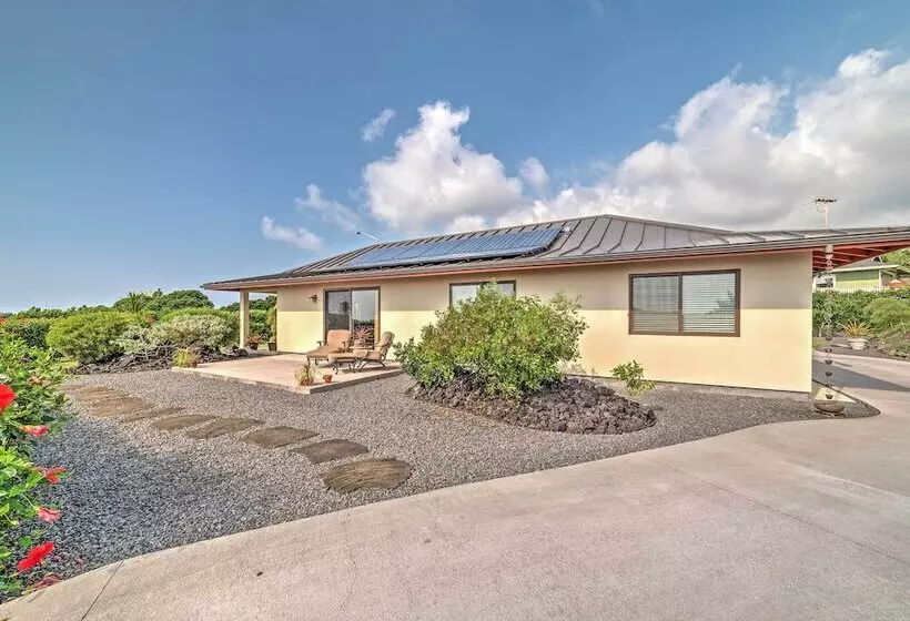 Kona Coast Hideaway W/ Patio & Pacific Ocean Views