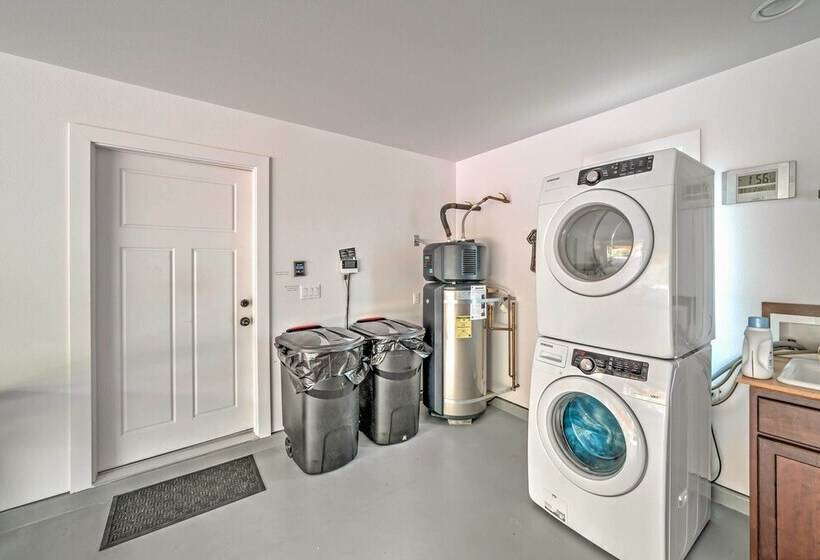 Kona Coast Hideaway W/ Patio & Pacific Ocean Views