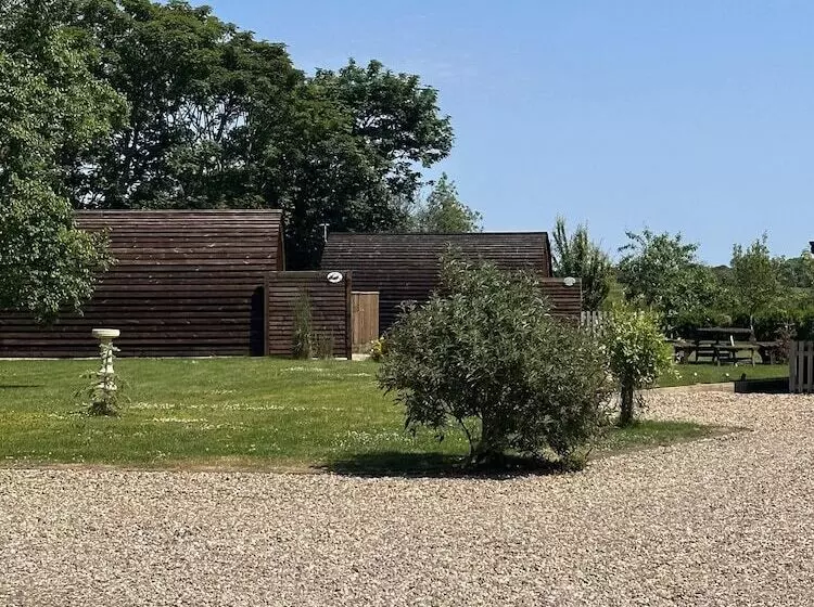 Luxury Glamping Pod With Hot Tub, Fees Apply