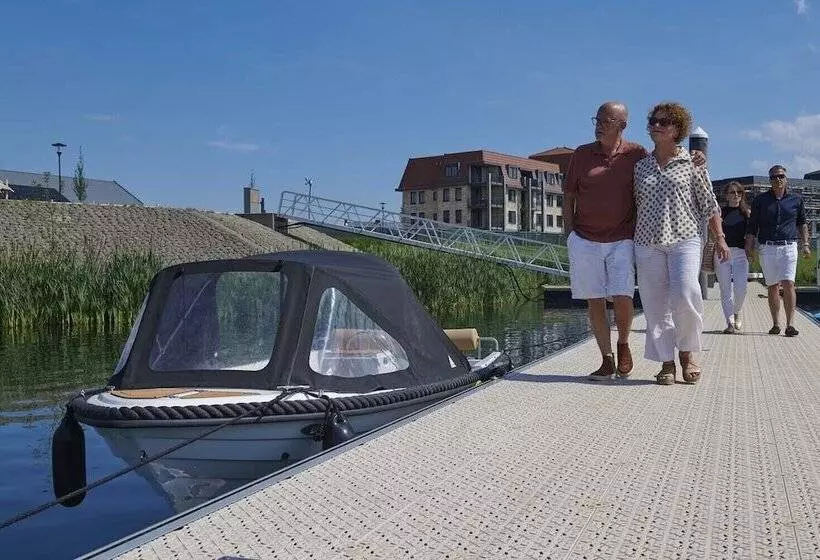 Parc Maasresidence Thorn Lake View Hotel Rooms