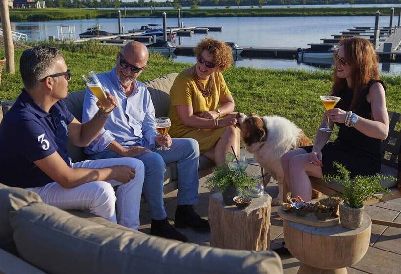 Parc Maasresidence Thorn Lake View Hotel Rooms