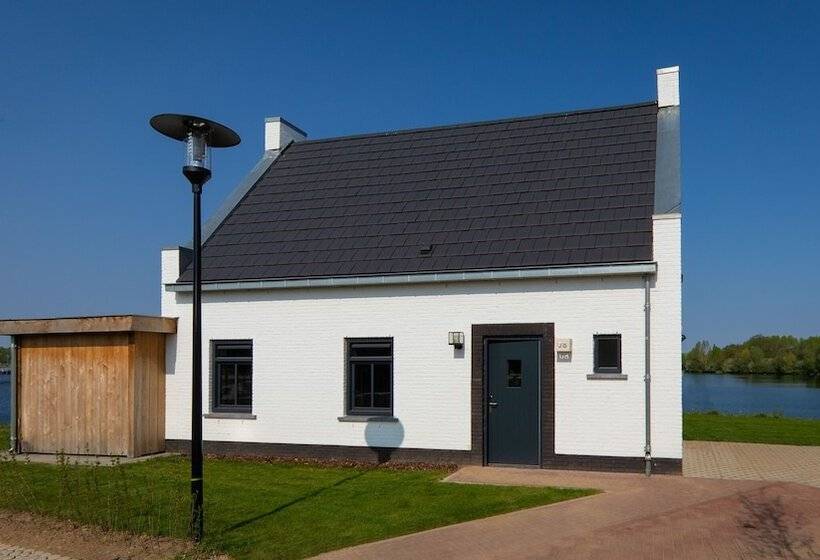 Parc Maasresidence Thorn Lake View Hotel Rooms