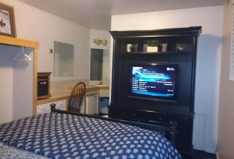 Majestic Rockies Motel