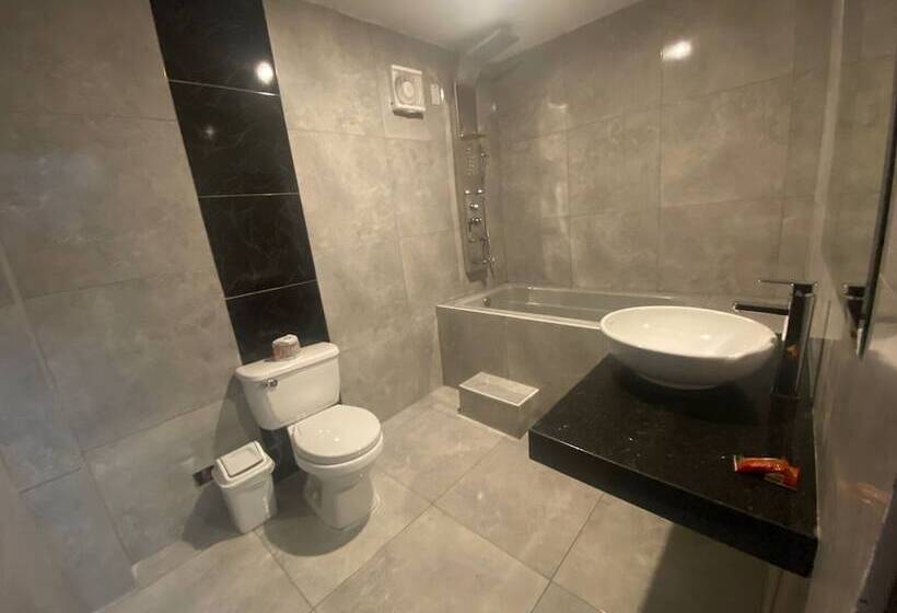 膳宿费 Manantial Hostal No.004