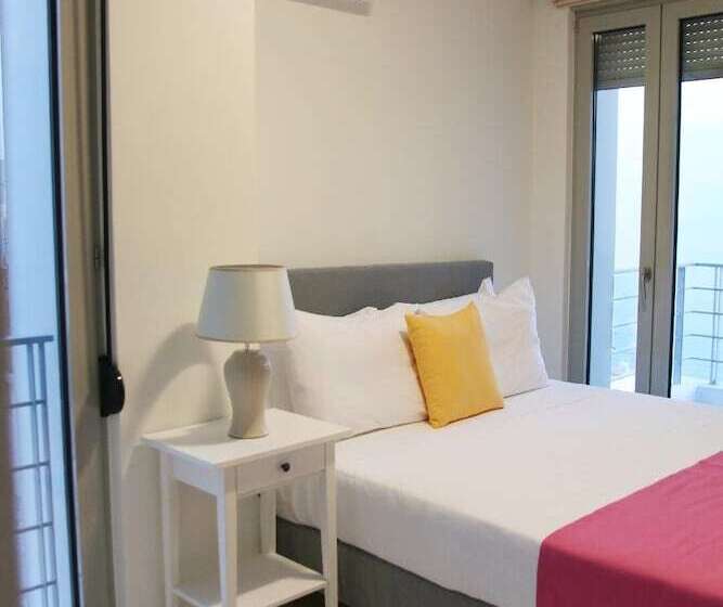 Пансион Vivian Art Apartments