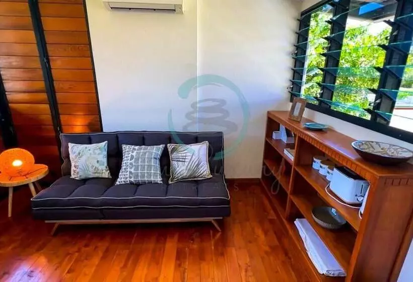 ペンション Zenhouse Nightcliff   6br Tropical Oasis