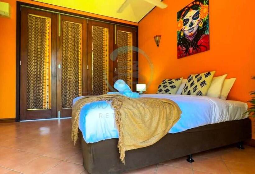 펜션 Zenhouse Nightcliff   6br Tropical Oasis