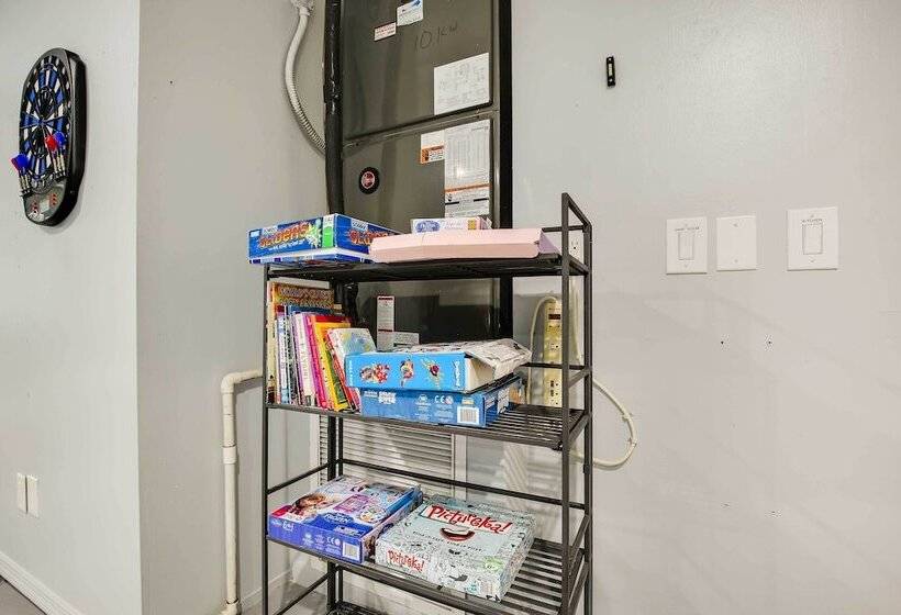 Pet Friendly Paradise W/ Pool ~ 6 Mi To Beach!