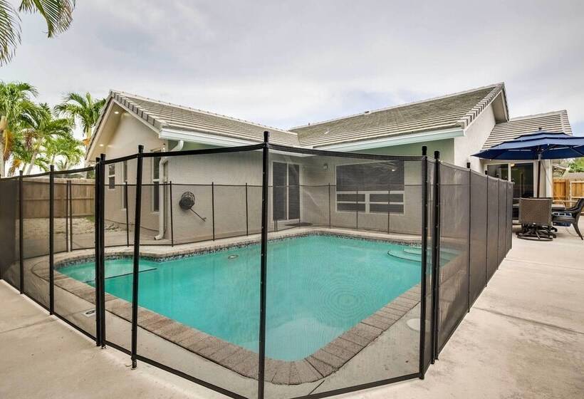 Pet Friendly Paradise W/ Pool ~ 6 Mi To Beach!