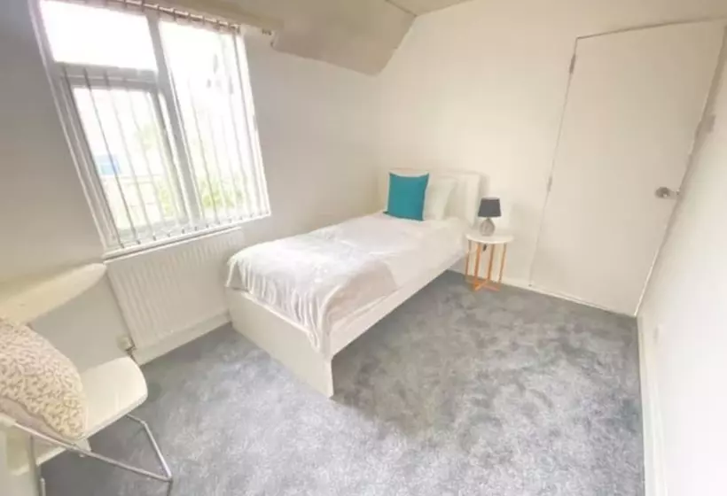 Residenssi Airport Comfy Stay