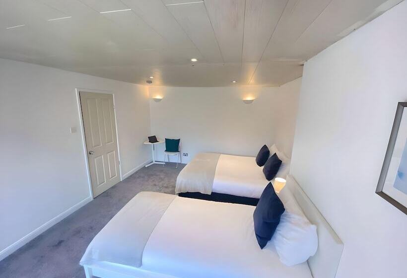 إقامة Airport Comfy Stay