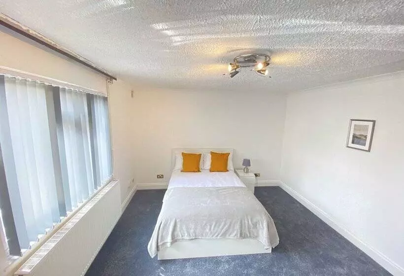 Residenssi Airport Comfy Stay