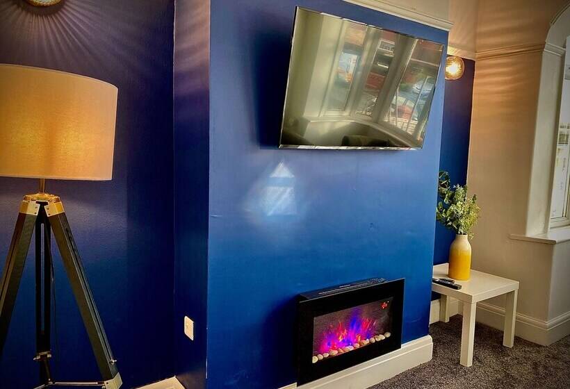 Residenssi Family Modern 3 Bed Hot Tub House In Blackpool