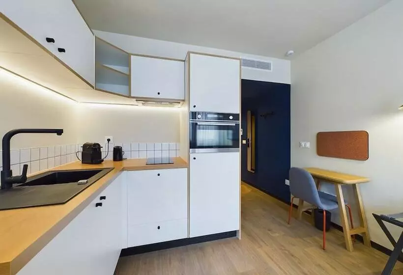 Residenssi Hife Paris Gentilly