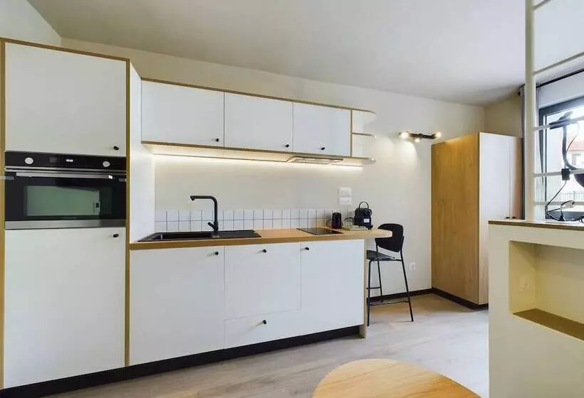 Residenssi Hife Paris Gentilly