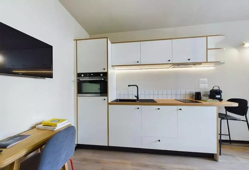 Residenssi Hife Paris Gentilly