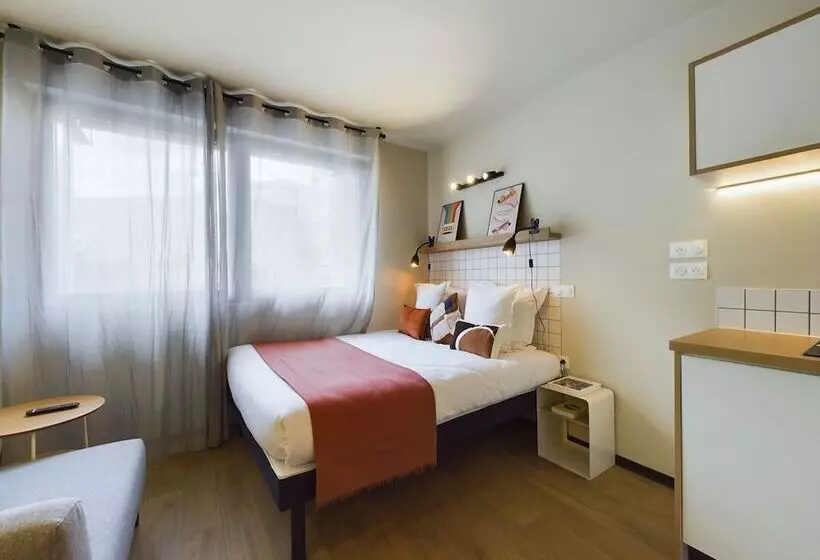 Residenssi Hife Paris Gentilly