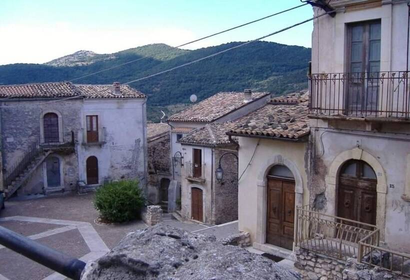 Резиденция Immaculate 2 Bed House