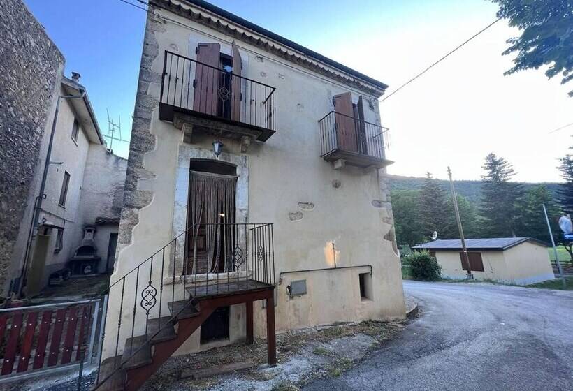 Резиденция Immaculate 2 Bed House