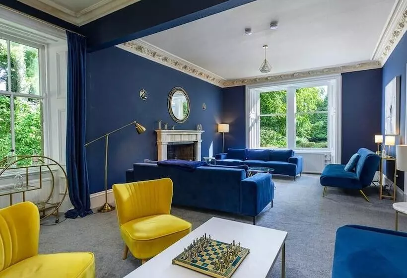 レジデンス Lovely 6 Bed Country House With Pool, Nr Arbroath