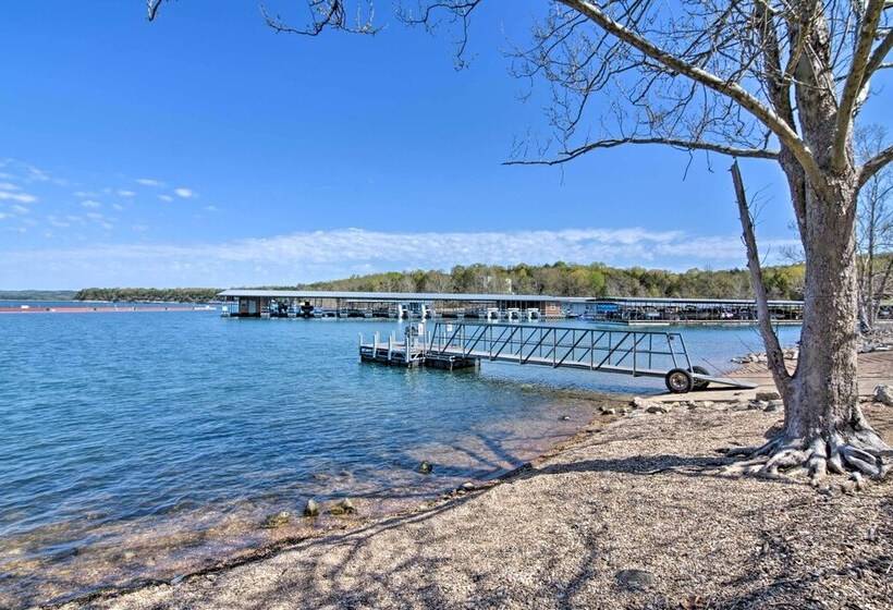 Resort Cabin W/ Nearby Pool & Lake Access!