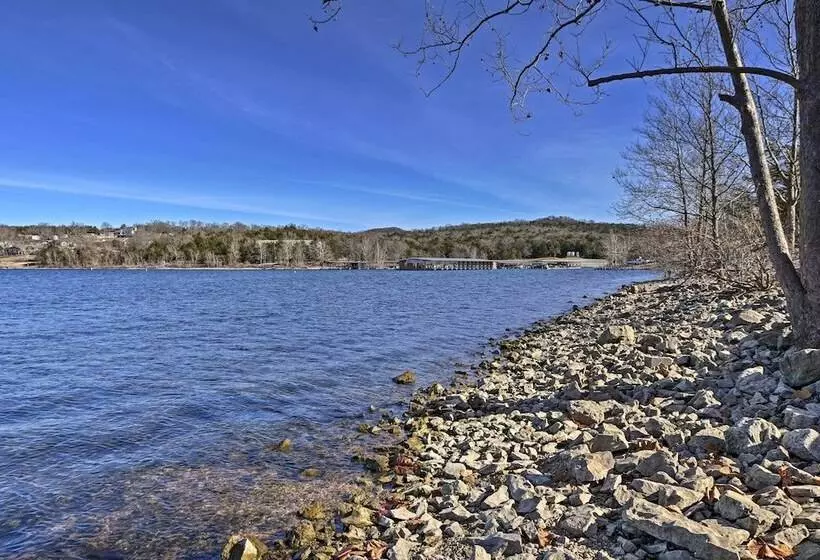 Resort Cabin W/ Nearby Pool & Lake Access!