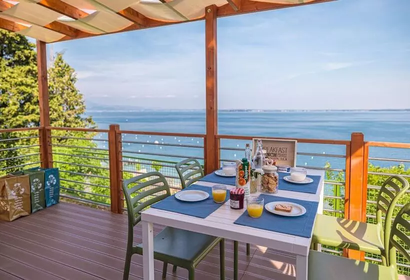 Lomakeskus Camping Village Riva Blu